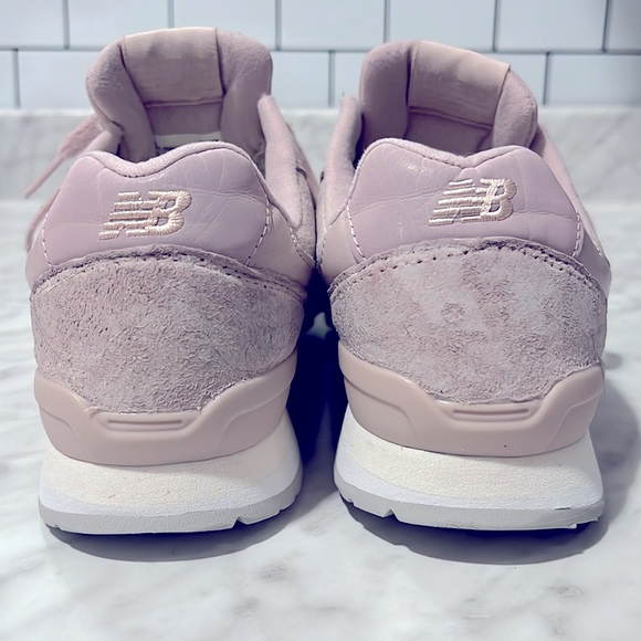 new balance 696 sneakers size 8 - Picture 4 of 5